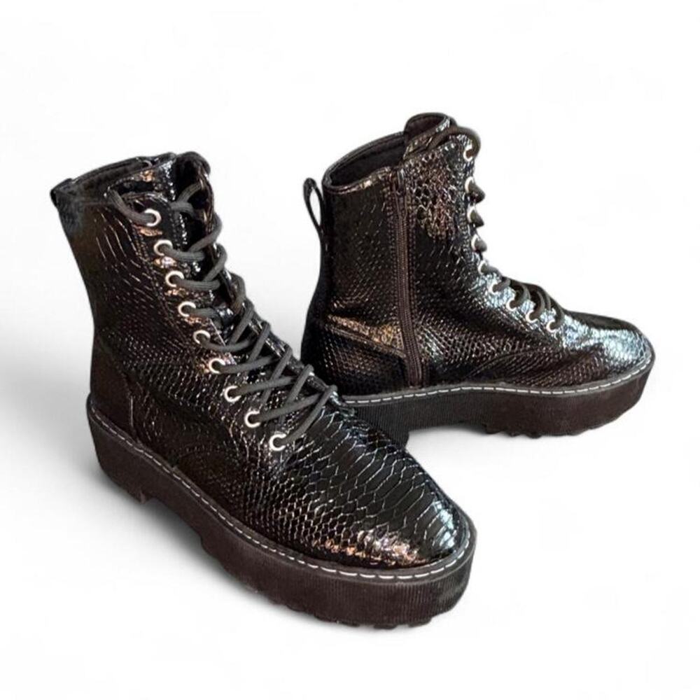 Hm divided black combat boots